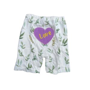 Dětské bavlněné kraťasy s nášivkou Love 2 Dětské bavlněné kraťasy s nášivkou Love 2