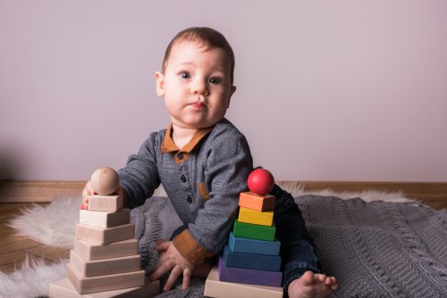 Dětské dřevěné hrací kostky VĚŽ čtvercová, přírodní