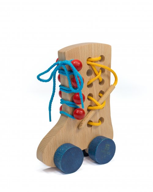 Dřevěná dětská hračka - ŠNĚROVACÍ BOTIČKA